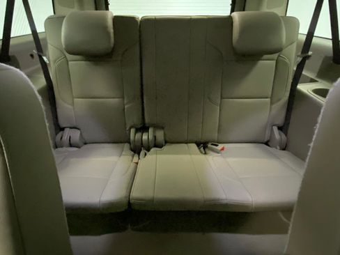Used 2020 Chevrolet Suburban Premier image 42