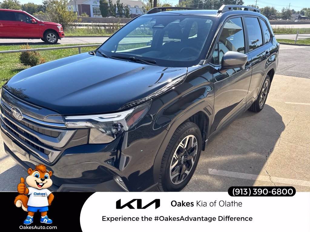 Used 2025 Subaru Forester Premium w/ Convenience Package #1 AWD/4WD image 1