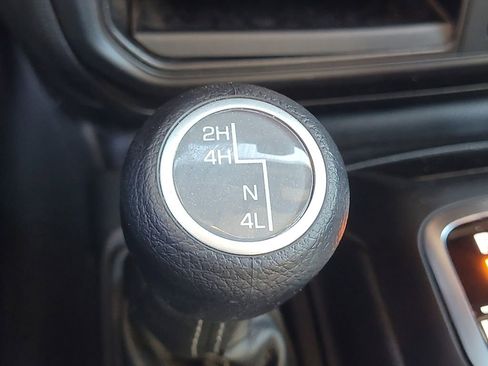 Used 2024 Jeep Gladiator Sport image 24