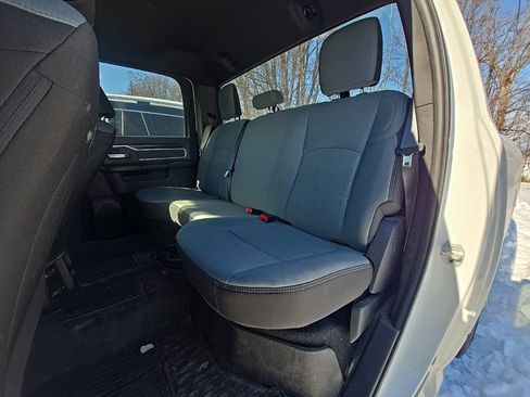 Used 2022 RAM 2500 Big Horn w/ Cold Weather Group image 3