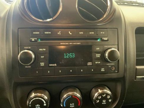 Used 2013 Jeep Compass Sport AWD/4WD image 15