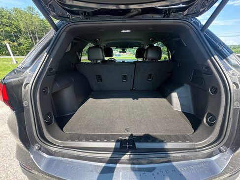 Used 2023 Chevrolet Equinox RS AWD/4WD image 17