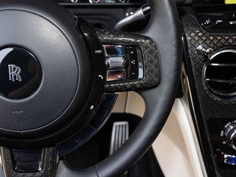 Certified 2022 Rolls-Royce Cullinan Black Badge w/ Dark Exterior Package AWD/4WD image 37