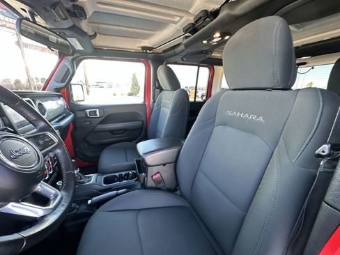 Used 2019 Jeep Wrangler Unlimited Sahara w/ Safety Group image 20