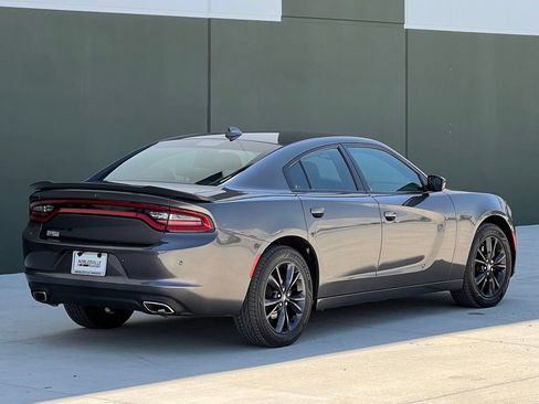 Used 2020 Dodge Charger SXT w/ Blacktop Package AWD/4WD image 2