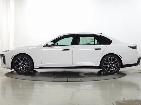 New 2025 BMW 740i xDrive image 5