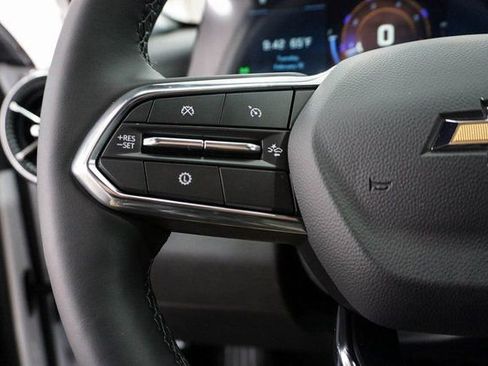 New 2026 Chevrolet Equinox LT w/ Convenience Package II image 22