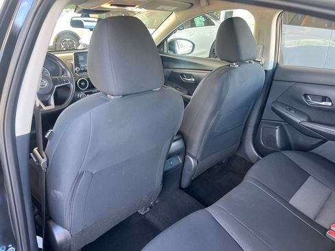 Certified 2023 Nissan Sentra SV w/ All-Weather Package FWD image 9