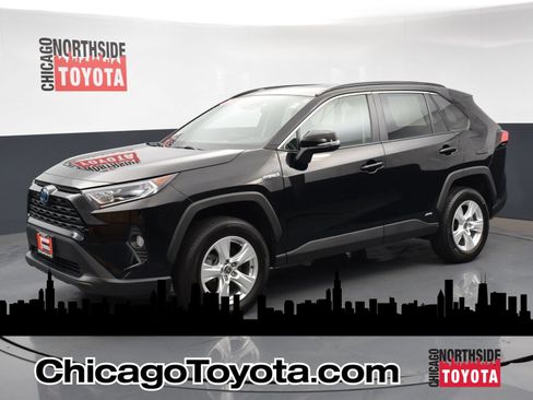 Used 2021 Toyota RAV4 XLE w/ Convenience Package AWD/4WD image 1