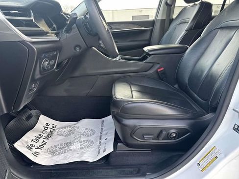 Used 2022 Jeep Grand Cherokee Limited 4xe w/ Luxury Tech Group II image 14