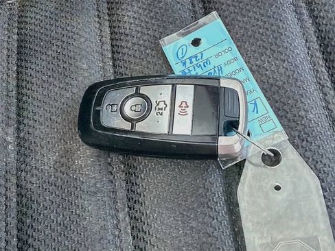 Used 2019 Ford Fusion SE FWD image 36