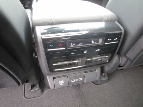 Certified 2024 Acura MDX SH-AWD w/ Technology Package image 12