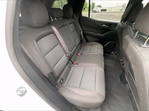 Used 2026 Chevrolet Equinox LT FWD image 23