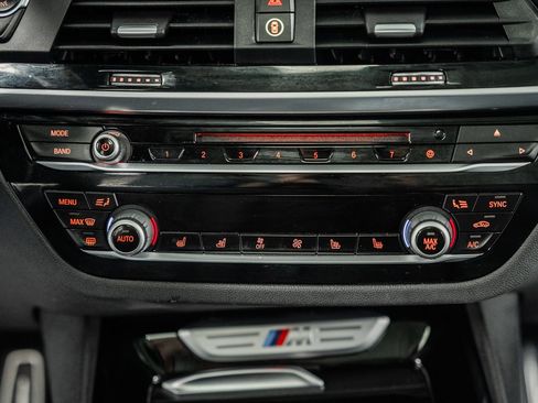 Used 2018 BMW X3 M40i image 31