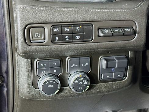 Used 2023 GMC Yukon XL Denali w/ Max Trailering Package image 10