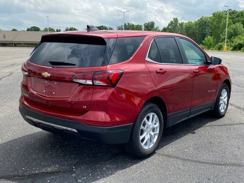 Certified 2024 Chevrolet Equinox LT w/ LPO, Floor Liner Package FWD image 3