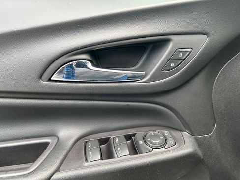 Used 2020 Chevrolet Equinox Premier w/ Premier Redline Edition image 15