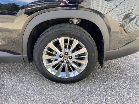 Used 2026 Toyota Grand Highlander AWD image 8