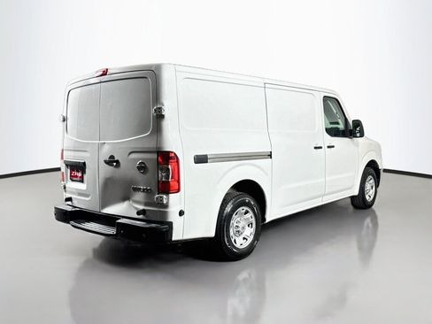 Used 2016 Nissan NV 1500 SV RWD image 5
