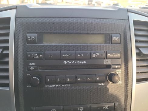 Used 2011 Nissan Xterra PRO-4X w/ Pro-4x Leather Pkg image 15