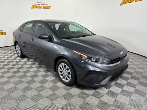 Used 2024 Kia Forte LX image 8