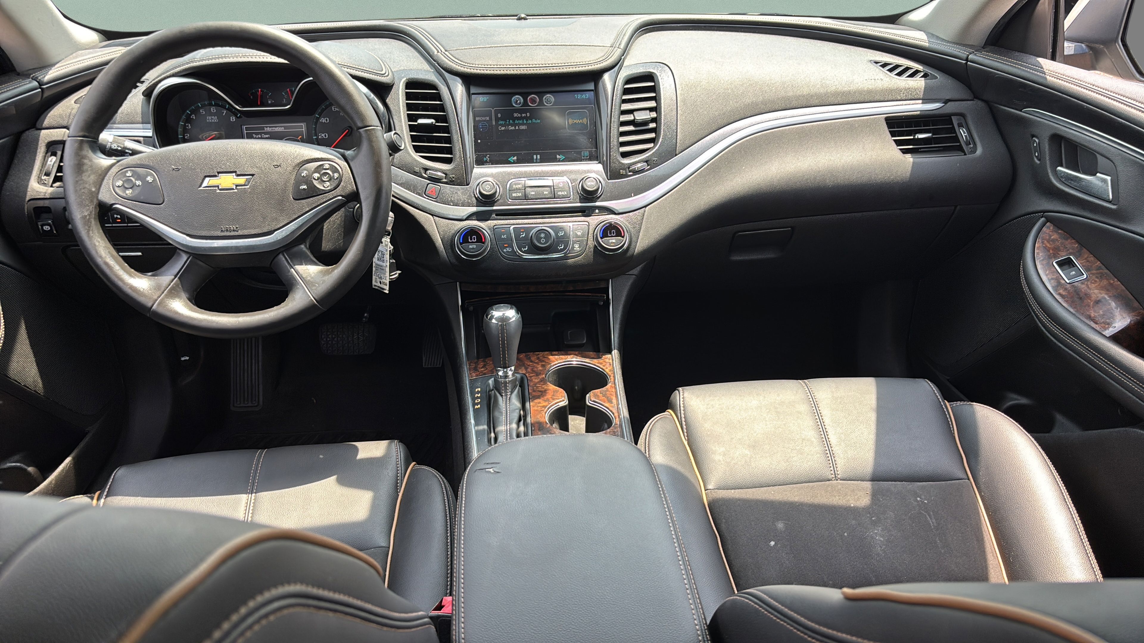 Used 2014 Chevrolet Impala LT w/ Premium Seating Package FWD image 11