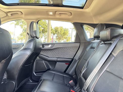 Certified 2020 Ford Escape Titanium image 17