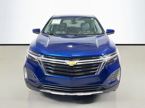 Used 2023 Chevrolet Equinox LT AWD/4WD image 2
