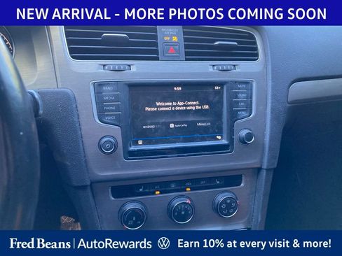 Used 2017 Volkswagen Golf SE FWD image 13
