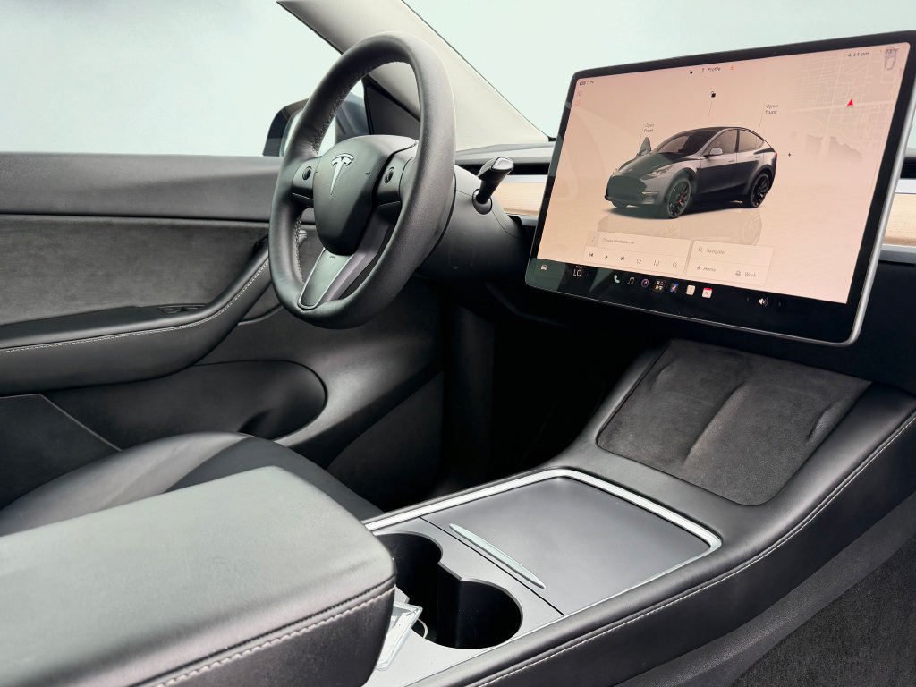 Used 2022 Tesla Model Y Performance AWD/4WD image 35