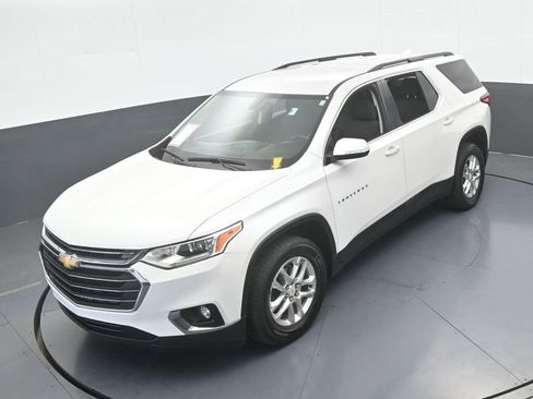 Used 2019 Chevrolet Traverse LT FWD image 46
