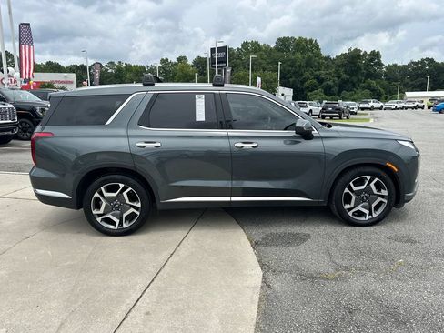 Used 2023 Hyundai Palisade Limited FWD image 8