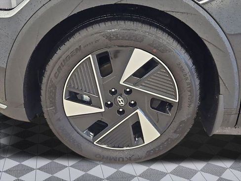 New 2026 Hyundai Ioniq 5 SE AWD/4WD image 30