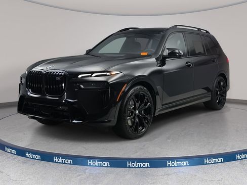 New 2026 BMW X7 M60i image 1