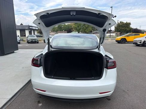Used 2022 Tesla Model 3 Long Range AWD/4WD image 8