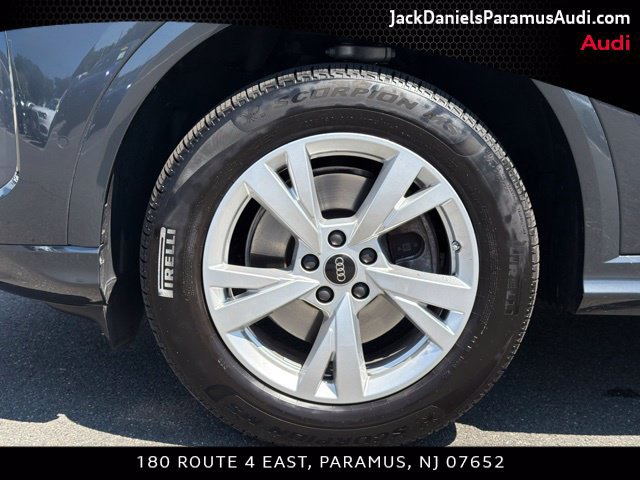Used 2025 Audi Q5 Premium w/ Convenience Package AWD/4WD image 23