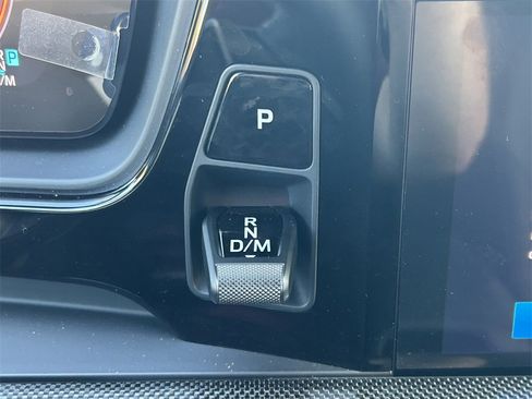 Used 2025 Porsche Cayenne GTS image 36