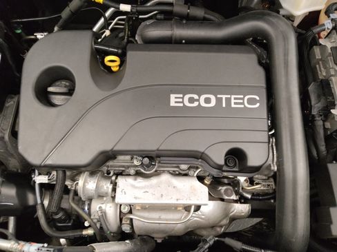 Used 2020 Chevrolet Equinox LT w/ Driver Convenience Package image 30