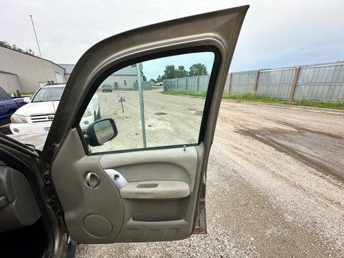 Used 2005 Jeep Liberty Limited AWD/4WD image 29