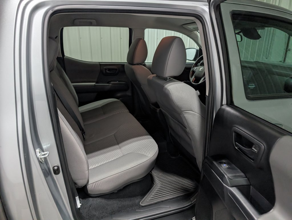 Used 2023 Toyota Tacoma SR AWD/4WD image 25