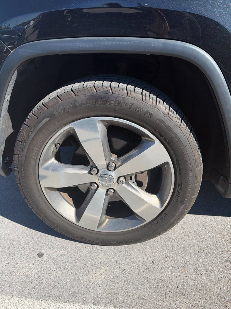 Used 2015 Jeep Grand Cherokee Limited w/ Trailer Tow Group IV AWD/4WD image 15