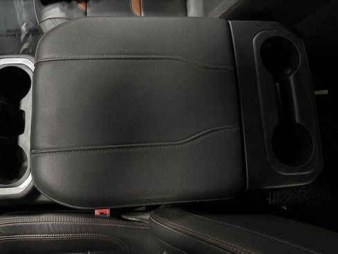 Used 2023 GMC Sierra 2500 AT4 w/ AT4 Preferred Package image 21