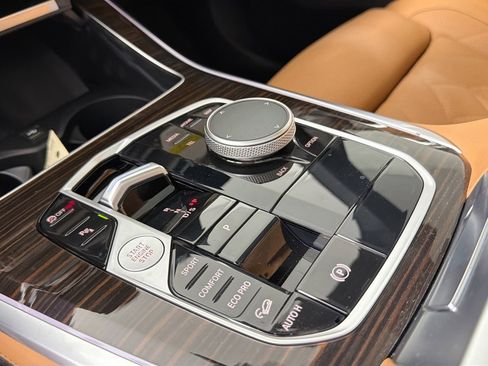 New 2026 BMW X5 xDrive40i w/ M Sport Package image 16