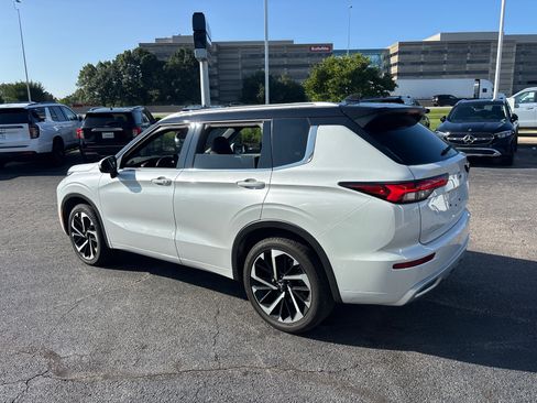 Used 2024 Mitsubishi Outlander SEL AWD/4WD image 5