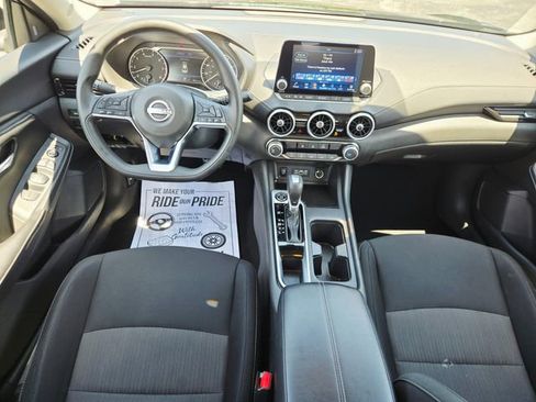 Used 2025 Nissan Sentra SV FWD image 10