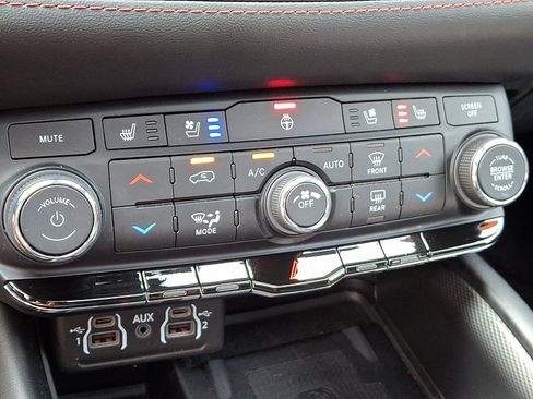 Certified 2021 Dodge Durango R/T w/ Blacktop Package image 15