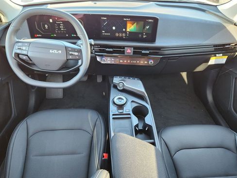 New 2025 Kia EV6 Wind image 11