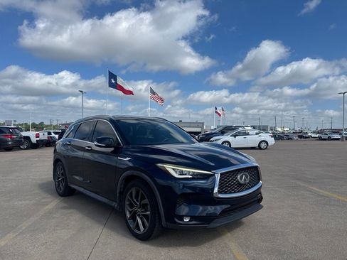 Used 2019 INFINITI QX50 Essential w/ Sensory Package FWD image 1