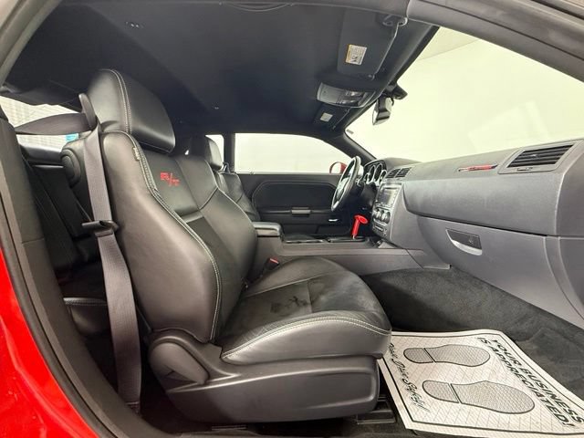 Used 2014 Dodge Challenger R/T RWD image 26