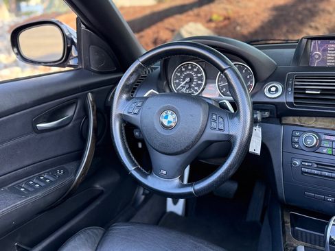 Used 2012 BMW 135i Convertible RWD image 18